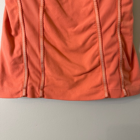 Lululemon Alignment Tank Size 4 - Picture 5 of 9